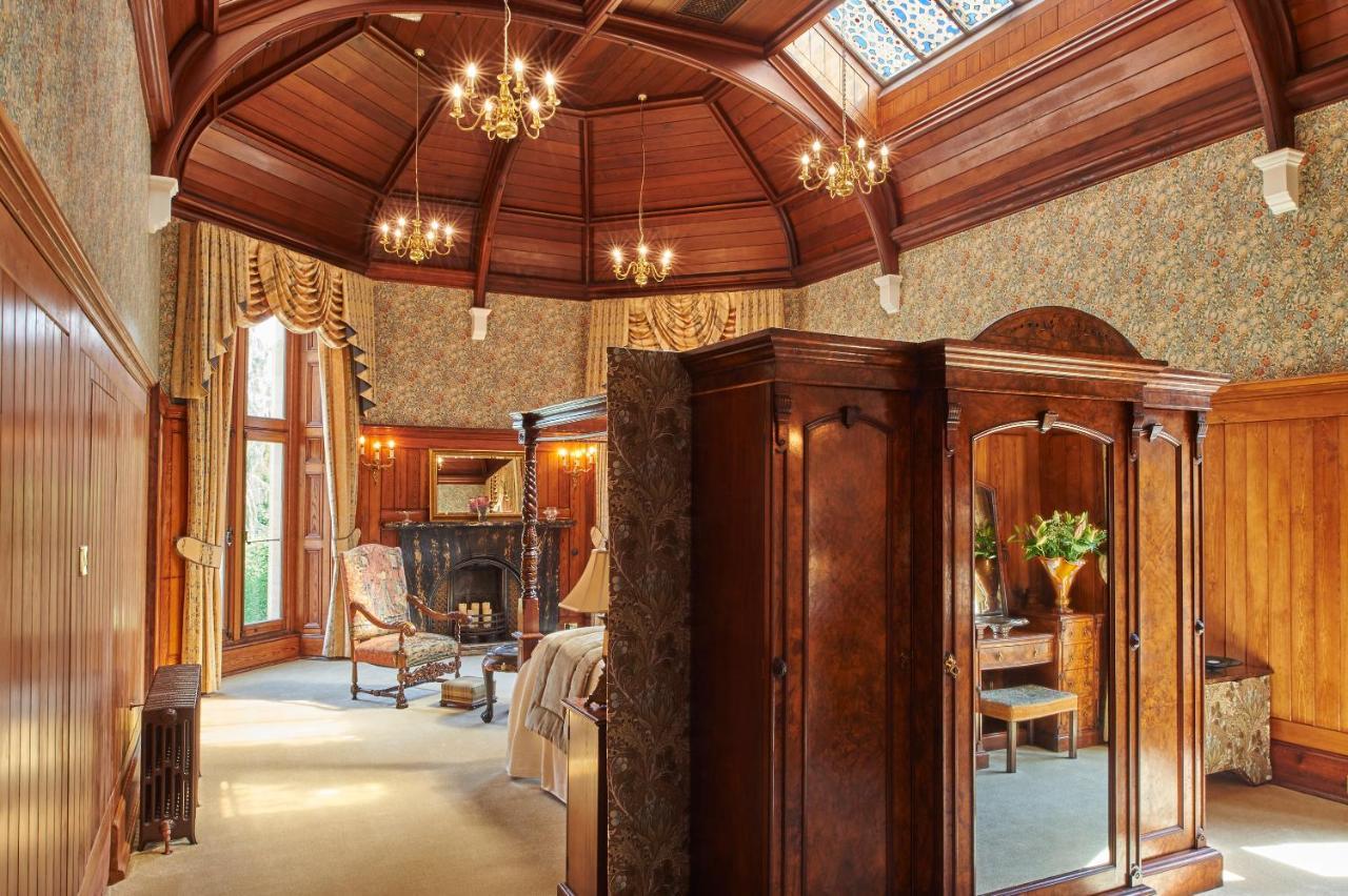 Pale Hall Llandderfel Eksteriør billede